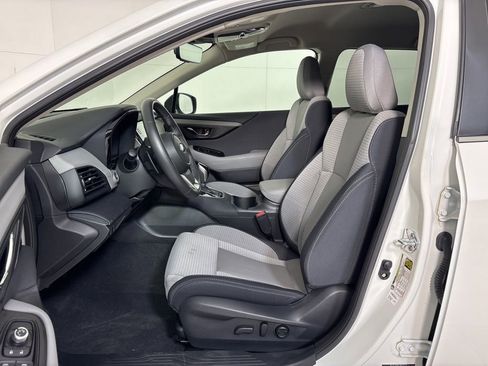Used 2025 Subaru Outback Premium image 14