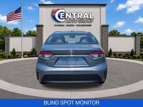 Used 2026 Toyota Corolla LE w/ LE Premium Package FWD image 7