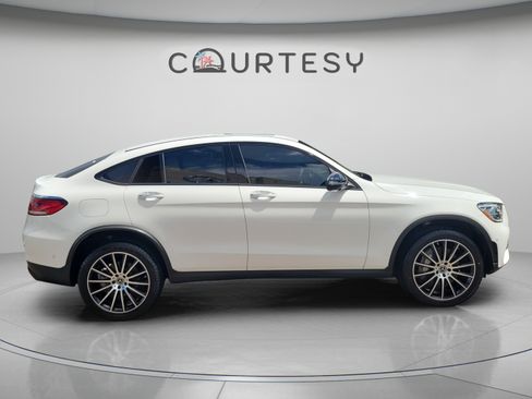 Used 2023 Mercedes-Benz GLC 300 4MATIC Coupe image 6