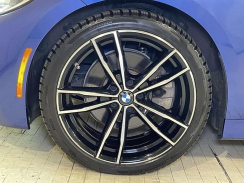 Used 2019 BMW 330i xDrive Sedan w/ M Sport Package AWD/4WD image 11