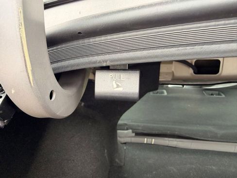 Used 2024 Hyundai Elantra SEL FWD image 36