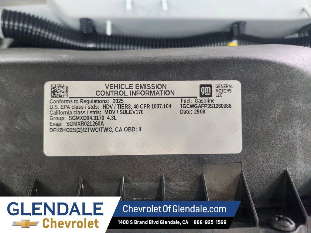 Used 2025 Chevrolet Express 2500 w/ Driver Convenience Package RWD image 5