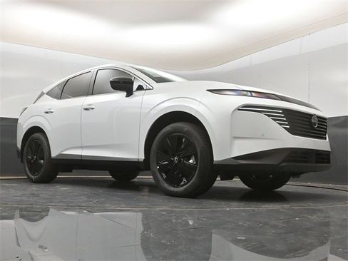 New 2025 Nissan Murano SV image 14