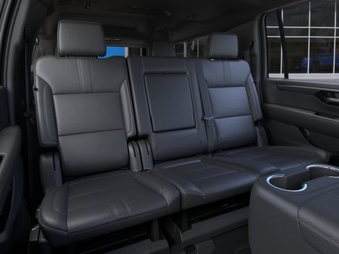 New 2026 Chevrolet Suburban RST w/ Comfort Package AWD/4WD image 18