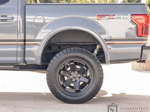 Used 2019 Ford F150 Lariat w/ Equipment Group 502A Luxury AWD/4WD image 8