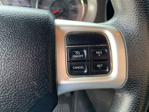 Used 2012 Dodge Charger SE RWD image 16