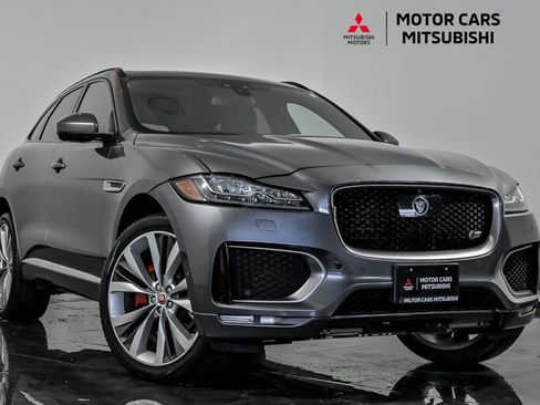Used 2017 Jaguar F-PACE S AWD/4WD image 1