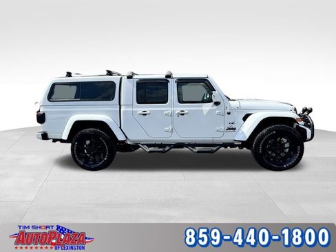 Used 2023 Jeep Gladiator Overland AWD/4WD image 6