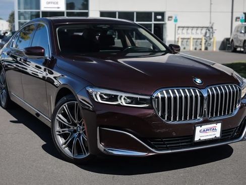 Used 2020 BMW 750i xDrive w/ Executive Package AWD/4WD image 7
