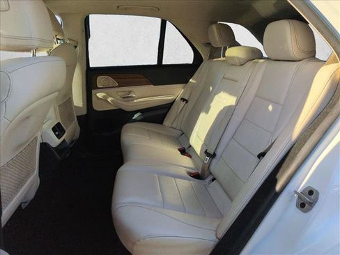 Used 2021 Mercedes-Benz GLE 350 4MATIC image 21