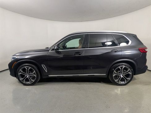 Used 2019 BMW X5 xDrive40i w/ Premium Package 2 image 4