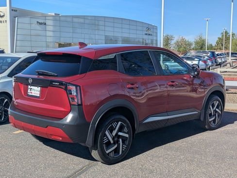 Certified 2025 Nissan Kicks SV image 8