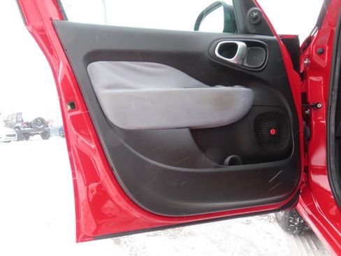 Used 2014 FIAT 500L Easy w/ Popular Equipment Group image 34