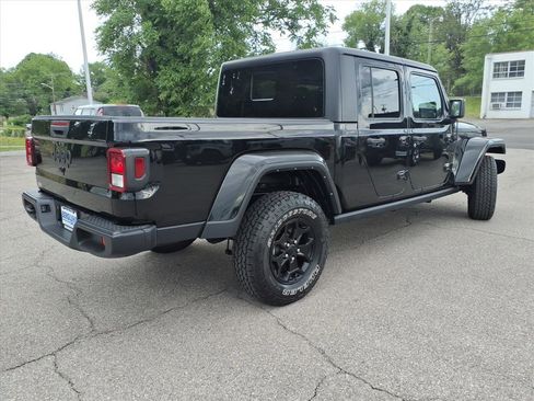 Used 2022 Jeep Gladiator Sport AWD/4WD image 4
