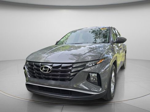 Used 2024 Hyundai Tucson SE FWD image 3