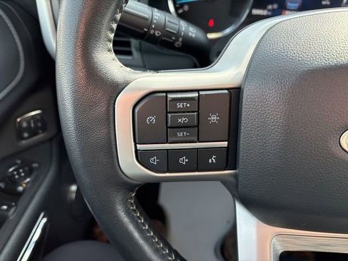 Used 2024 Ford Expedition XLT image 10