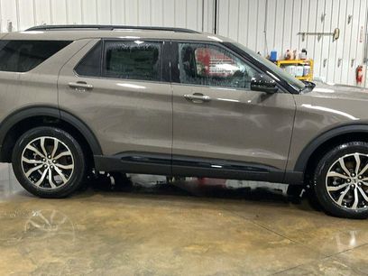 New 2026 Ford Explorer ST-Line