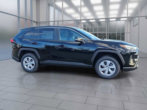 New 2025 Toyota RAV4 LE image 6