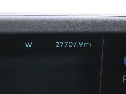 Used 2024 Lincoln Nautilus Reserve w/ Equipment Group 202A AWD/4WD image 25