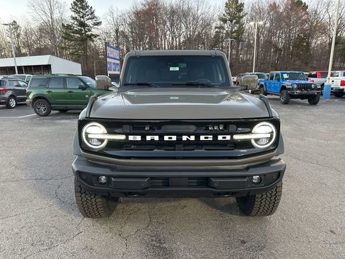 New 2026 Ford Bronco Outer Banks w/ Sasquatch Package image 8