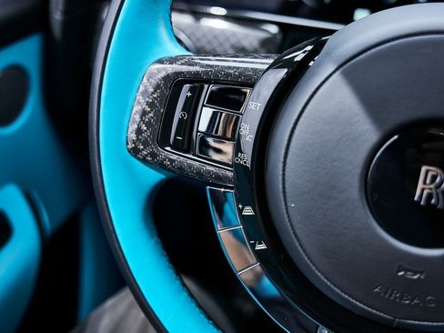 Used 2025 Rolls-Royce Cullinan Black Badge image 63