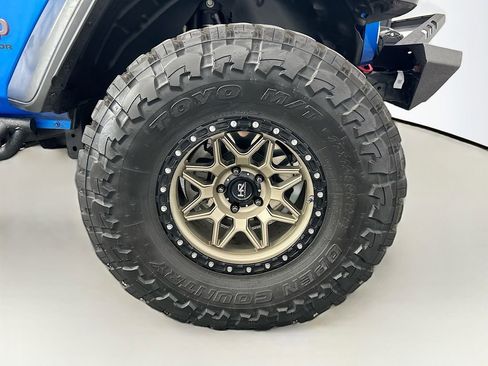 Used 2023 Jeep Gladiator Mojave w/ LED Lighting Group image 29