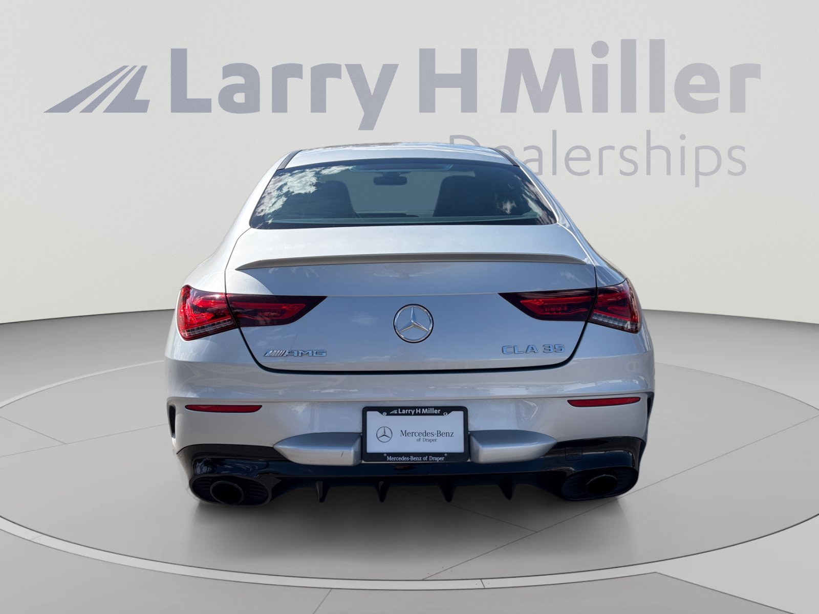 Certified 2022 Mercedes-Benz CLA 35 AMG 4MATIC image 4