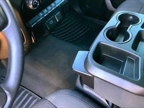 Used 2019 Chevrolet Silverado 1500 Custom Trail Boss w/ Custom Convenience Package image 16