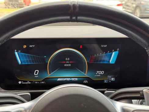 Used 2021 Mercedes-Benz GLB 35 AMG 4MATIC image 38