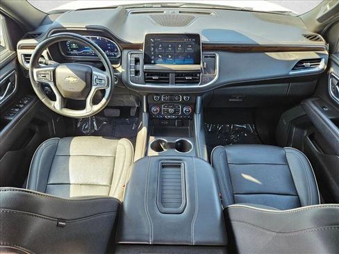 Used 2023 Chevrolet Tahoe Premier AWD/4WD image 18