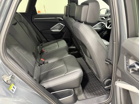 Used 2020 Audi Q3 2.0T Premium w/ Convenience Package image 32