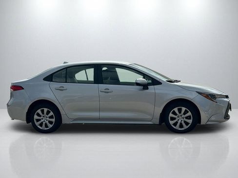 Used 2026 Toyota Corolla LE image 4