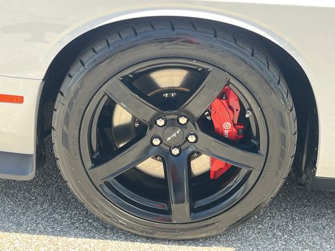 Used 2019 Dodge Challenger SRT Hellcat Redeye image 26