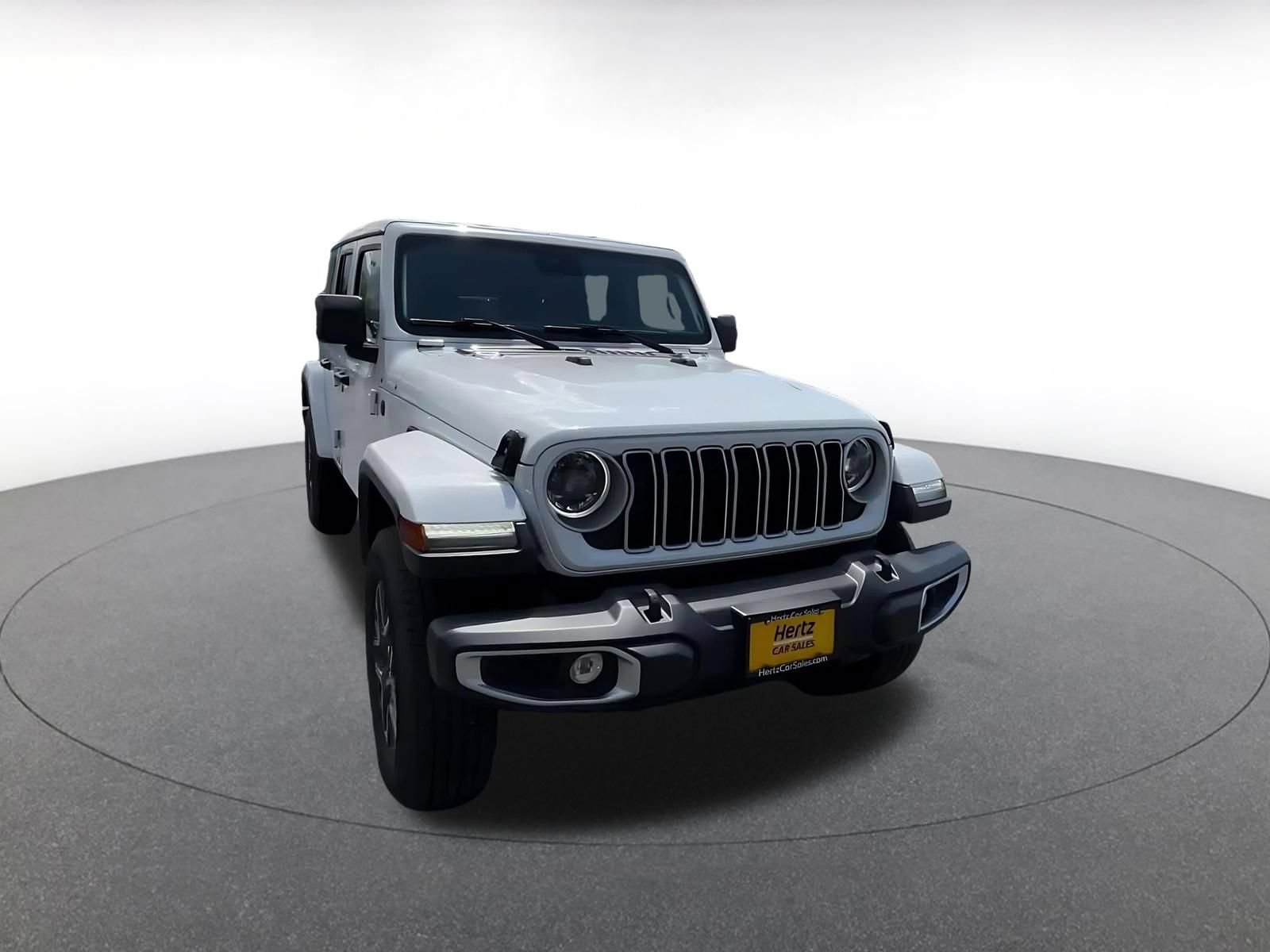 Used 2025 Jeep Wrangler Unlimited Sahara AWD/4WD image 3
