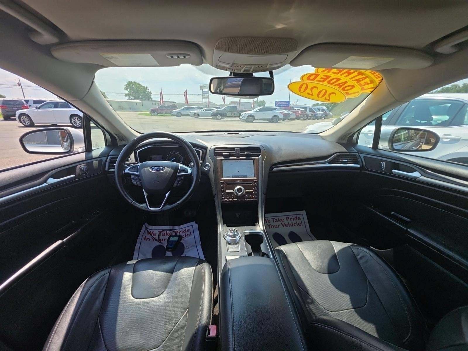 Used 2020 Ford Fusion Titanium FWD image 7