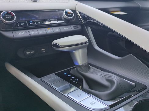 New 2026 Hyundai Elantra Limited image 20