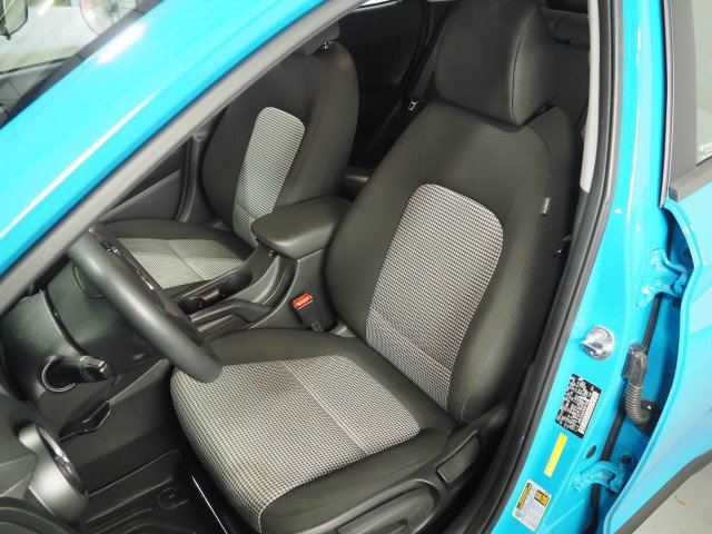 Used 2022 Hyundai Kona SE FWD image 13