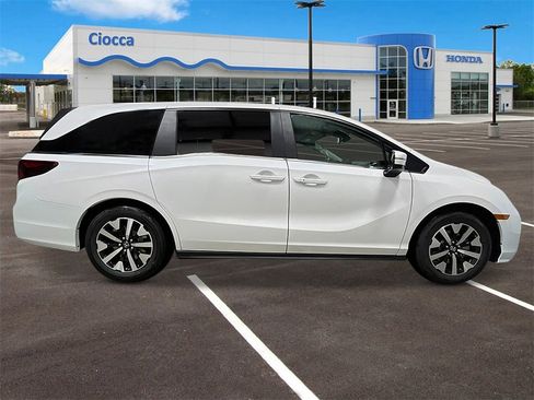 New 2026 Honda Odyssey EX-L image 7