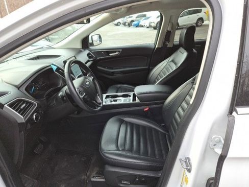 Used 2024 Ford Edge SEL image 16