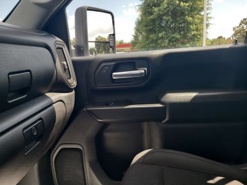 Used 2025 GMC Sierra 2500 Pro AWD/4WD image 28