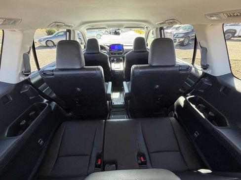 Used 2024 Toyota Grand Highlander FWD image 16