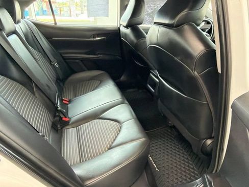 Used 2024 Toyota Camry SE FWD image 9