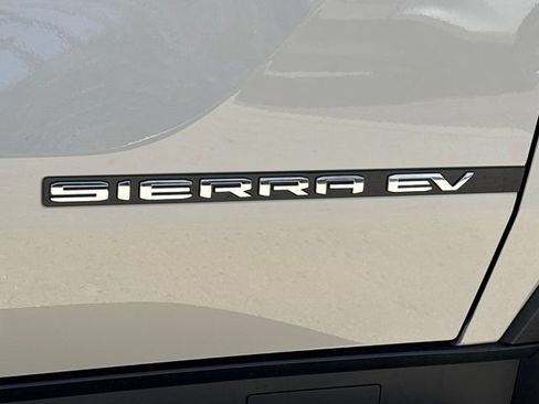 Used 2026 GMC Sierra EV Elevation AWD/4WD image 4