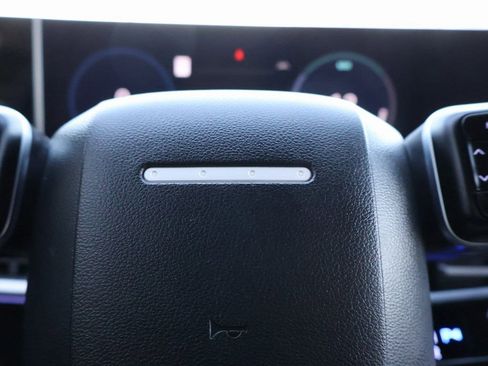 Used 2025 Hyundai Santa Fe Limited image 30