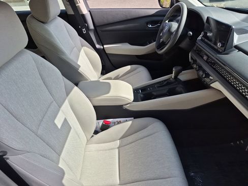 Used 2023 Honda Accord LX image 30