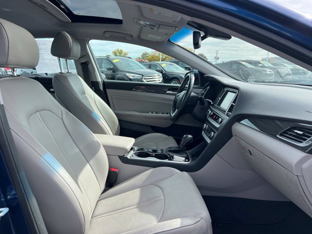 Used 2018 Hyundai Sonata Limited w/ Limited Ultimate Package 03 FWD image 9
