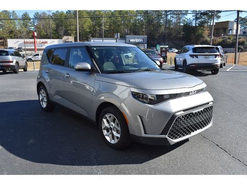 Used 2024 Kia Soul LX w/ Option Group 015 image 6