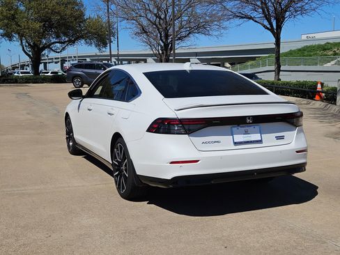 Certified 2024 Honda Accord Touring image 7