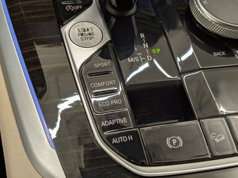 Used 2020 BMW X5 xDrive40i w/ Premium Package image 26