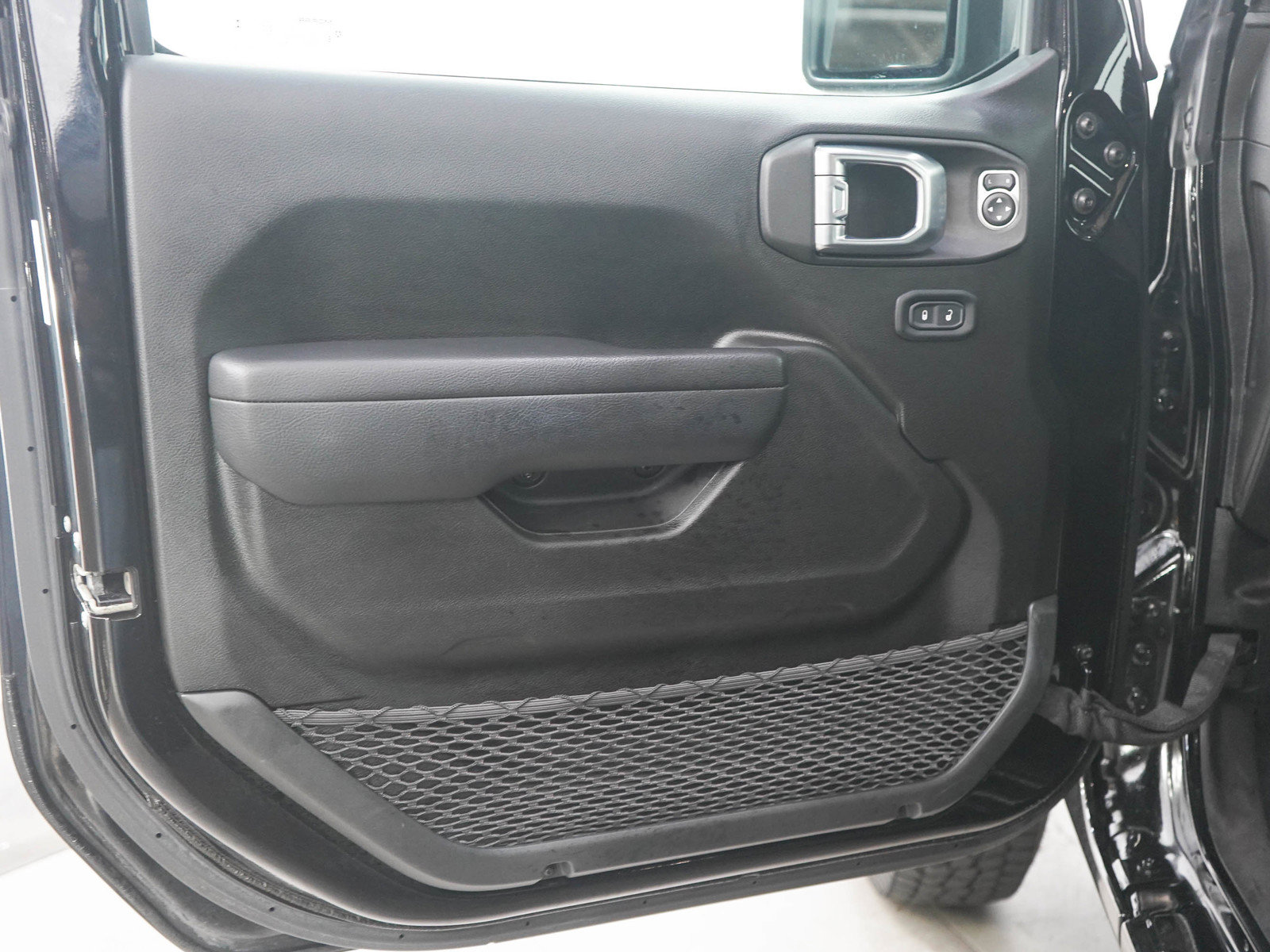 Used 2023 Jeep Wrangler Unlimited Sport AWD/4WD image 18